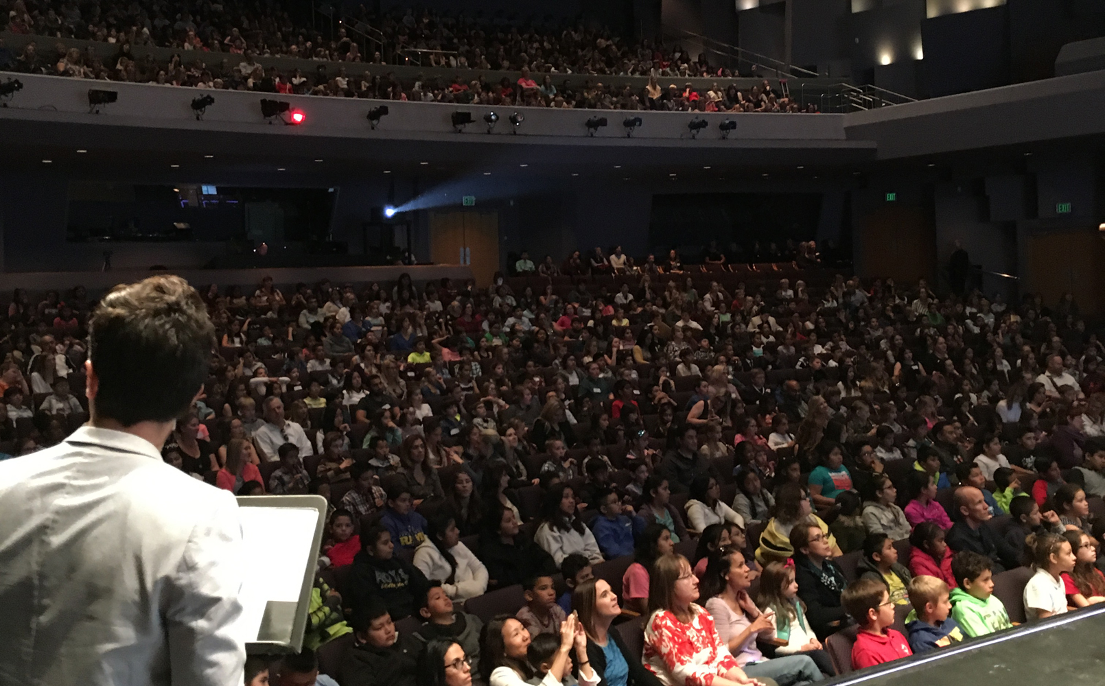 Fred Kavli Theater filled with elementary school children